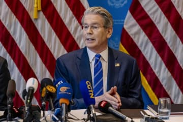 米長官、地域別の同率関税示唆　日本対象外か、18の相手に注力