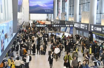 来日客、渡航前に入国判断へ　「日本版エスタ」、28年度導入