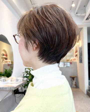 頭頂部が気になり出したら、、【40・50代】ふわっと被せる「ふんわりショート」でカバー♡