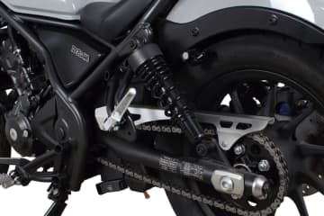 レブル250/CL250対応！　武川のアルミチェーンガードでシャープな印象に