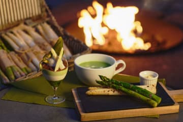 星野リゾート、旬のアスパラを使った「トマムdeアスパラナイト」で生/茹で/焼きの違いやパルフェを楽しめる