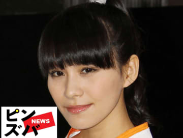 「お腹薄すぎる…」Perfume・あ～ちゃん、縦ライン腹筋＆へそチラショットに「うわぁっ眩しい美ボディ」