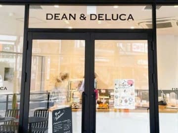 【DEAN & DELUCA】"工房価格"でお安く手に入る！ベーカリー工房併設店に潜入ルポ。居心地最高なカフェも注目♡