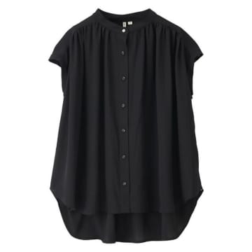 しまむらでコレ買わない理由が見つからない！主役級に可愛い♡“好印象ブラウス”