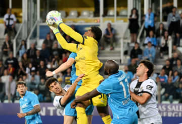 GK鈴木はフル出場　サッカーのイタリア1部