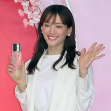 綾瀬はるかは棚ぼた？ 永野芽郁“失脚”でCM美女たちのポスト女王争奪戦が勃発