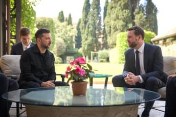 ゼレンスキー氏、米副大統領・国務長官と「良い会談」　トルコ和平協議について話し合い