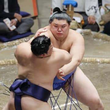 上がり続ける照ノ富士株 薫陶受けた力士2人が賜杯レースを並走中…部屋閉鎖の白鵬とは大違い