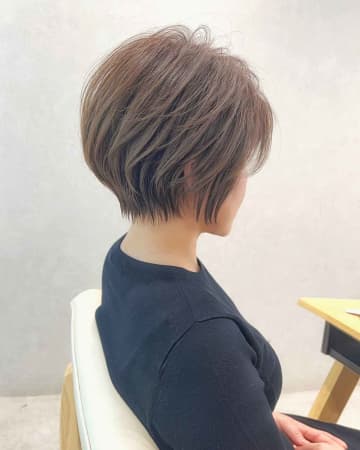 この"透明感"が秘訣かも！【40・50代】の若見え♡「明るめショートボブ」