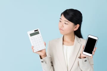 「携帯料金」に「毎月6000円」支払っています。5000円超えが地味に痛いのですが、平均月額料金はどれくらいなのでしょうか？ 「プランの見直し」をするには具体的にどこを見直せばよいですか？