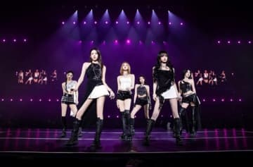 BABYMONSTER、BLACKPINKのカバーステージも披露！シンガポール公演にファン熱狂