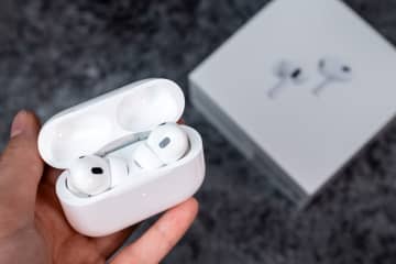 「新型AirPods」2025年は期待薄、2026年に「カメラ搭載Pro 3」登場か