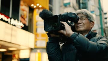 「生涯忘れることはできない」震災、サリン事件、オウム逮捕…カメラマンが捉えた1995年、BSフジで特別番組