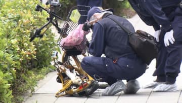 「人が落ちてきた」自転車で走っていた男性が巻き込まれ2人死亡　転落したのは43階に住む住人の男性　大阪市