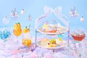アニヴェルセルカフェ みなとみらい横浜「夏フルーツ」主役のパステルアフタヌーンティー、限定パフェも
