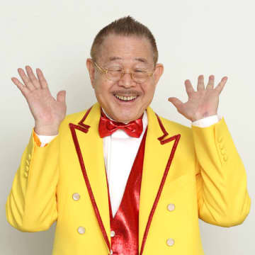 マギー司郎さん「手品での一番の失敗はギロチンかな。お客さんの手が引っかかってね…」