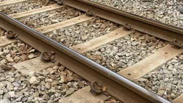 JR保土ケ谷駅で人身事故　横須賀線と湘南新宿ラインで一時運転見合わせ