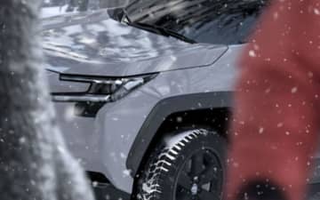 トヨタ、新型「RAV4」登場を予告 5月21日にワールドプレミア