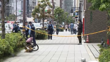 【何が】「ドスン！すごい音」自転車は原型とどめず…タワマンから70歳男性転落　通行人巻き込まれ2人死亡　大阪市