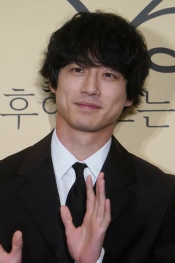 坂口健太郎の“就任”報告に祝福集まる「ビックリ」「おめでとうございます」