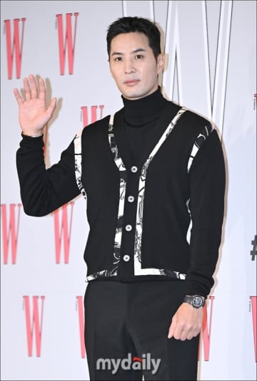 キム・ジソク、約10年前に脳腫瘍を発見「健康診断を受けるきっかけに」（動画あり）