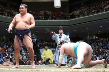 【夏場所】豊昇龍が一山本破り7勝目　大の里が無敗独走も「意識していない」「まだ6日ある」