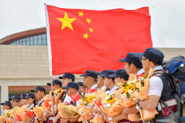 中国政府の公衆衛生支援チーム、ミャンマーから帰国