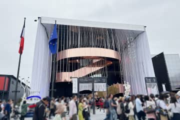連日長蛇の列…万博・フランス館で特別展示、セリーヌに続くのは