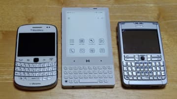 QWERTYキー好き注目の「Minimal Phone」を古の名キーボード端末と比較（スマホ沼）