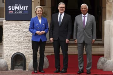 英EU、関係改善へ　首脳会合で新協定締結