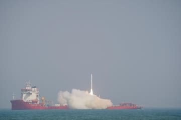 中国、海上発射ロケット「穀神星1号遥5」でIoT衛星打ち上げ