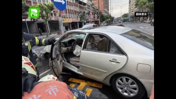 台湾・新北市　車暴走し3人死亡、10人以上が負傷