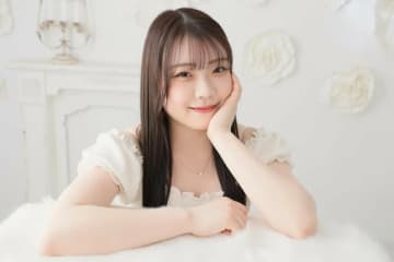 「可愛いさと美しさの天才」「モデルさんみたい」紀平梨花、デコルテ輝くニット姿で人生初アサイーにご満悦