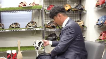 【巨人】吉川尚輝が試合後に“一番最初に行うこと”とは？　昨季GG賞獲得の2塁手がグラブへのこだわりを明かす