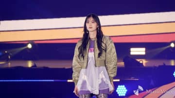 【動画】とき宣・坂井仁香、スタイル抜群　雰囲気がらり大人なムードでランウェイ