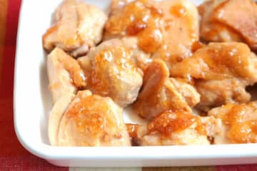 お弁当おかずにもおすすめ！レンジで簡単「鶏もも肉のみそ焼き」レシピ