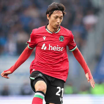 「寂しくなる」「５年間ありがとう！」ハノーファー退団が正式決定、DF室屋成の“惜別ムービー”に反響！ 新天地は…