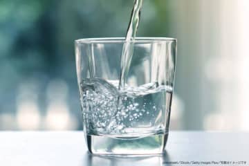 のどが渇いてないのは危険なサイン？　意外と知らない「水を飲むタイミング」とは…