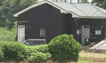 「警察立ち去らないと殺す」30代“刃物男”がアパート立てこもり　母親（59）と妹（27）人質に…兄が通報、灯油まいたとの情報も　千葉・船橋市