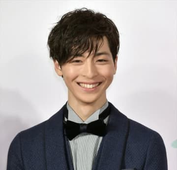 福岡出身の高杉真宙「マウンドに立てたことに感動」　ソフトバンク戦での始球式オフショット公開