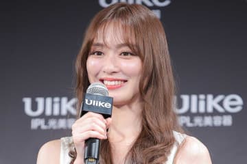 内田理央、お昼寝のつもりが7時間睡眠　発表会には「寝ずに来ました」…純白ドレスで登場