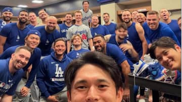 「チーム愛を感じる」「大好き」 ミゲル・ロハスのインスタに佐々木朗希や大谷翔平が登場