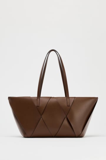今、狙うなら“この色”！【ZARA】40・50代のサマ見え♡「ブラウンバッグ」