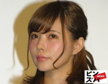 「黄色の皮膚載せたくないけど」益若つばさ、“眉なしすっぴん”公開　ヒアルロン酸も「全部溶かしました」