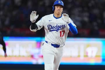 大谷翔平17号に「歴史的なものを目撃」　敵実況席も感服、57HRペースで「ユニコーンと呼ばれるワケだ」