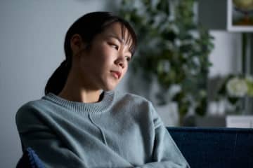 なぜストレスが多いと寝つきが悪くなる？スッと眠りたい人が試すべき「入眠儀式」