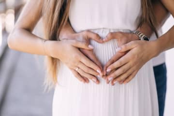 貯金ゼロで「結婚・出産」って現実的でしょうか？ 平均的な「準備資金」はどのくらい必要ですか？