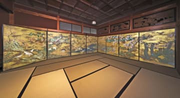 狩野派ふすま絵「再会」　日英に離散、150年ぶり