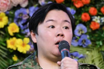 《フワちゃんへの当てつけか》やす子　トーク番組での“暴論”がネットで物議「まだバチバチやん」