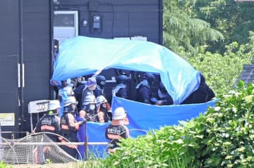 【続報】千葉・船橋市の立てこもり　「母に注意され家族全員を殺そうと」　手に包丁2本　監禁容疑で逮捕の男が千葉県警に供述